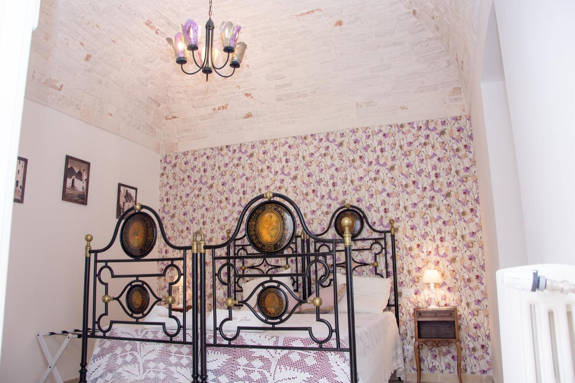 Pietre Gaie Villa Alberobello Bagian luar foto